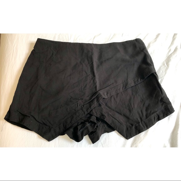 Pacsun Envelope Skort - Picture 2 of 4